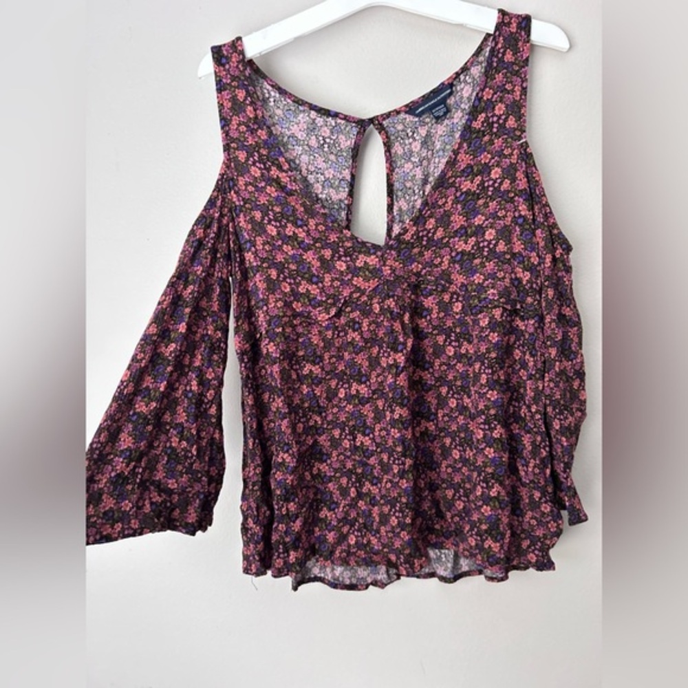 American Eagle Outfitters Pink and Purple Floral Blouse